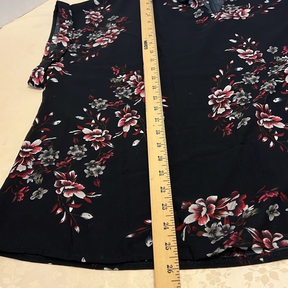 Shein 2XL Floral Short Sleeve Blouse/Top - Picture 4 of 8